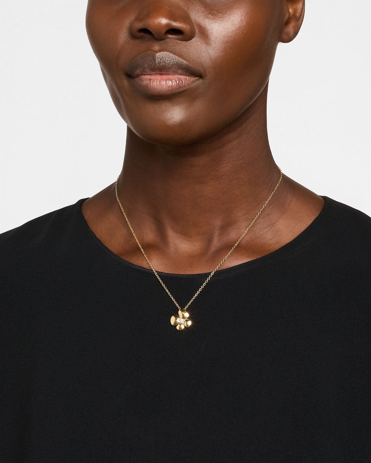 Miseno 18K Yellow Gold Flower Pendant Necklace with Diamonds