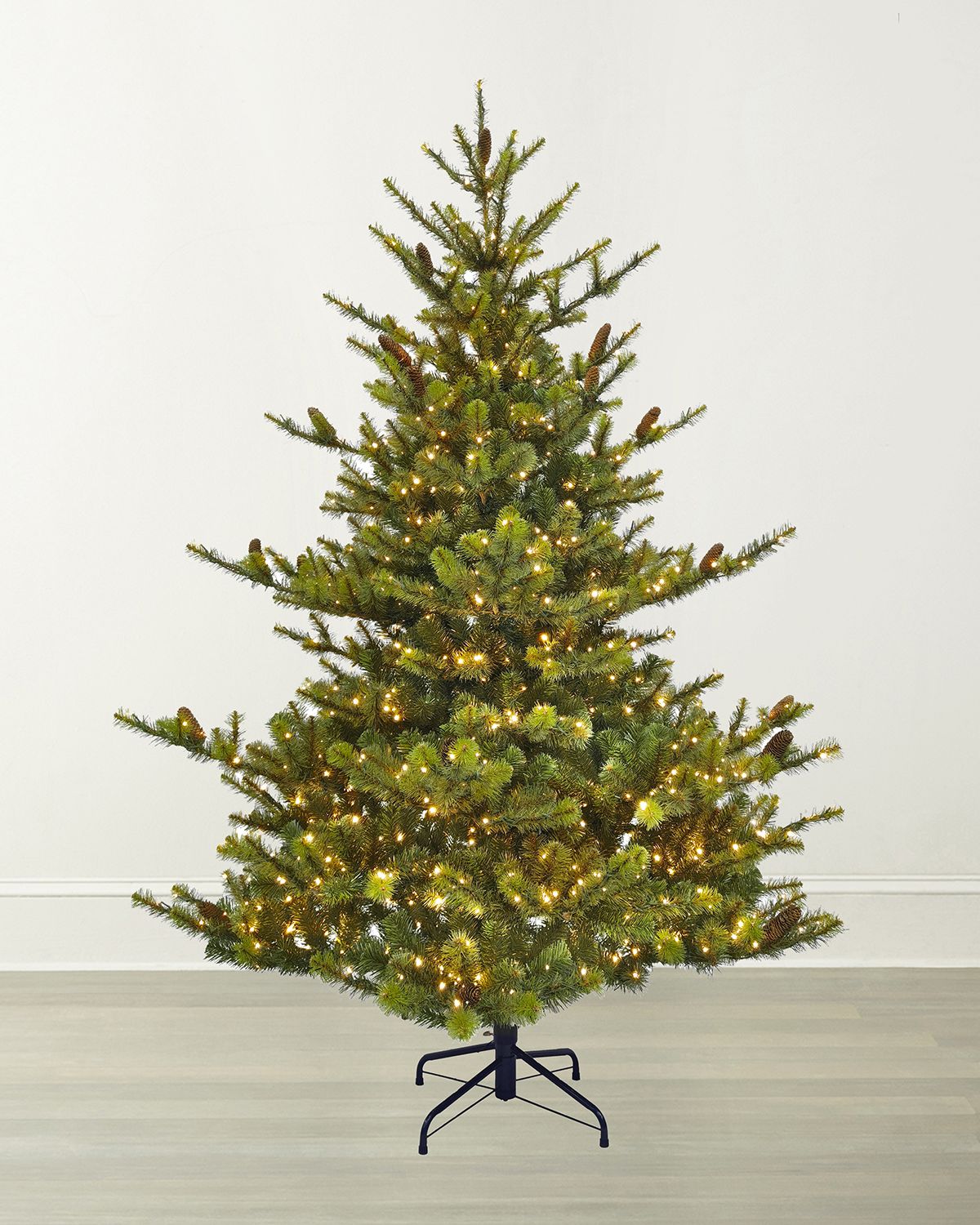 Winward Home Deluxe Village Mix Pine 7.5 ' Pre-Lit Christmas Tree | Thumbnail 3