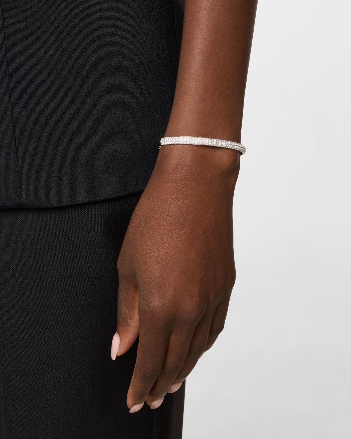 Leo Pizzo 18K White Gold Thin Pavé Diamond Bangle