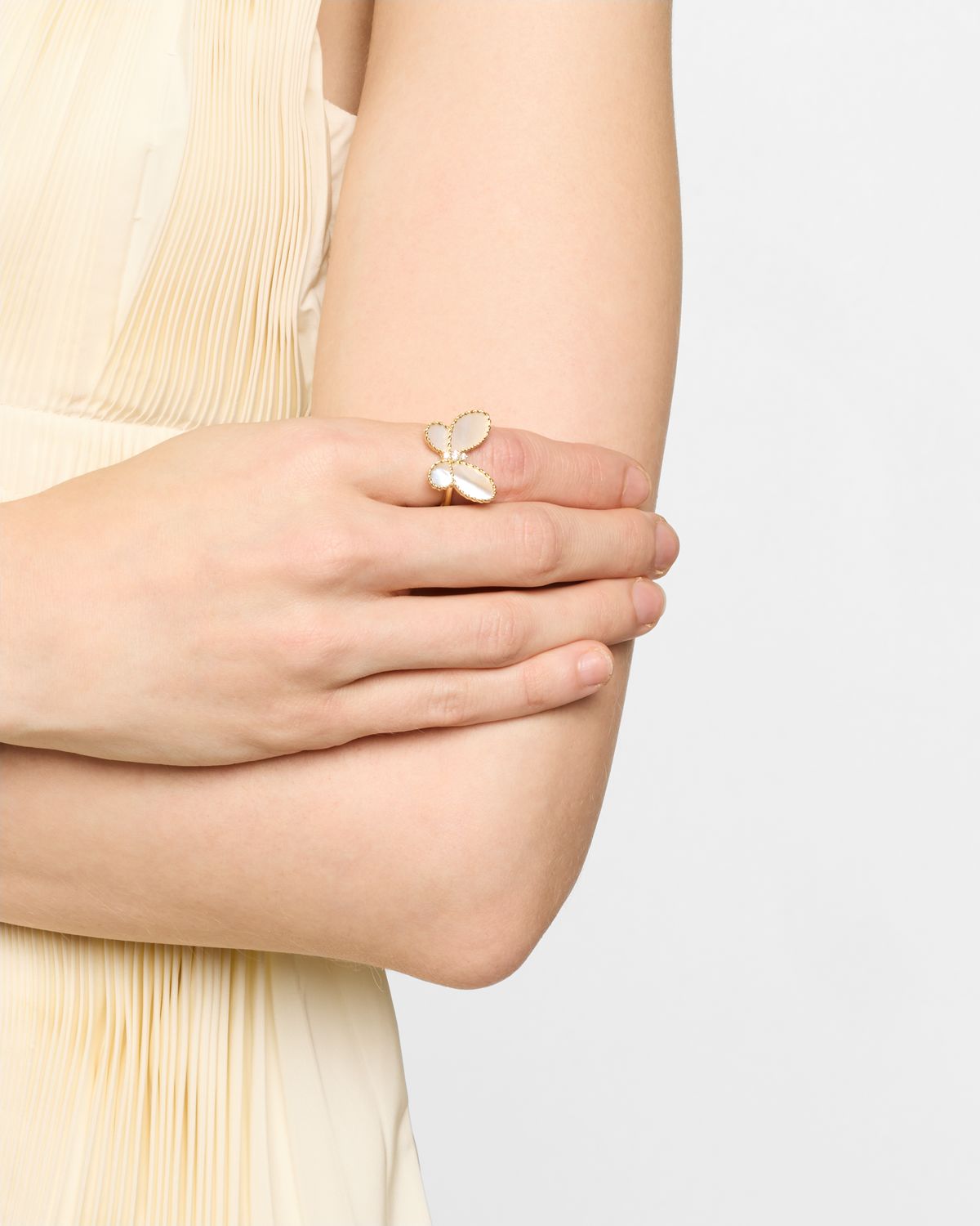 Roberto Coin 18K Yellow Gold Jasmine Diamond and MOP Butterfly Ring