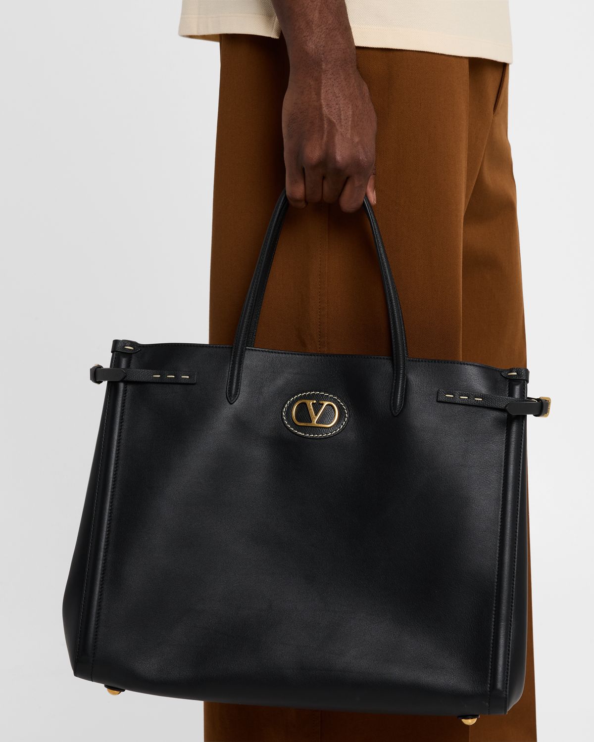 Valentino Garavani Men 's Antibes Large Leather VLogo Tote Bag