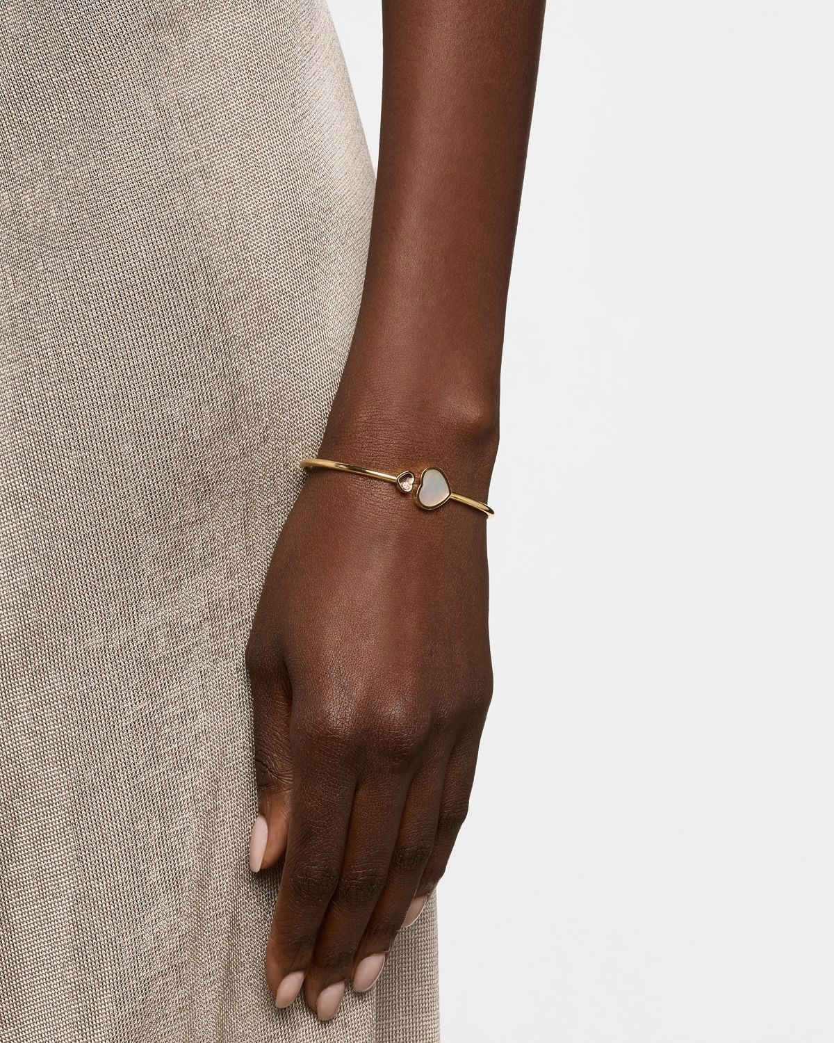 Chopard Happy Hearts 18K Yellow Gold Mother of Pearl Bangle