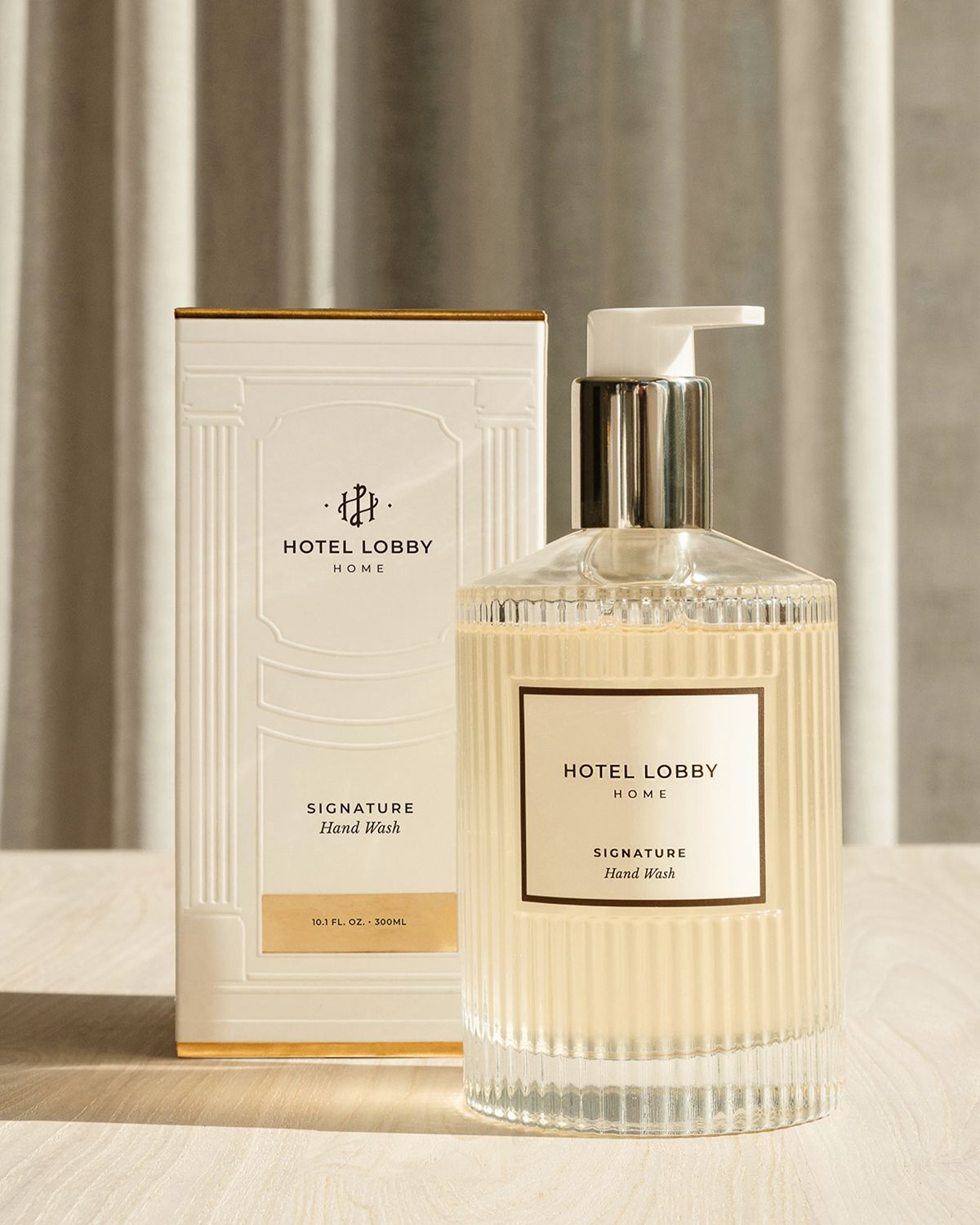 Hotel Lobby Candle Signature Hand Wash, 10.1 oz. - Women's Health & Beauty