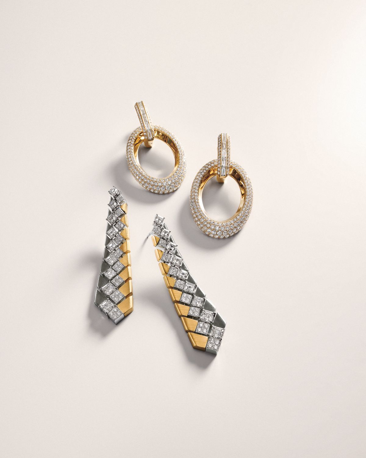 Messika GROOVE 18K GOLD DIAMOND EARRINGS