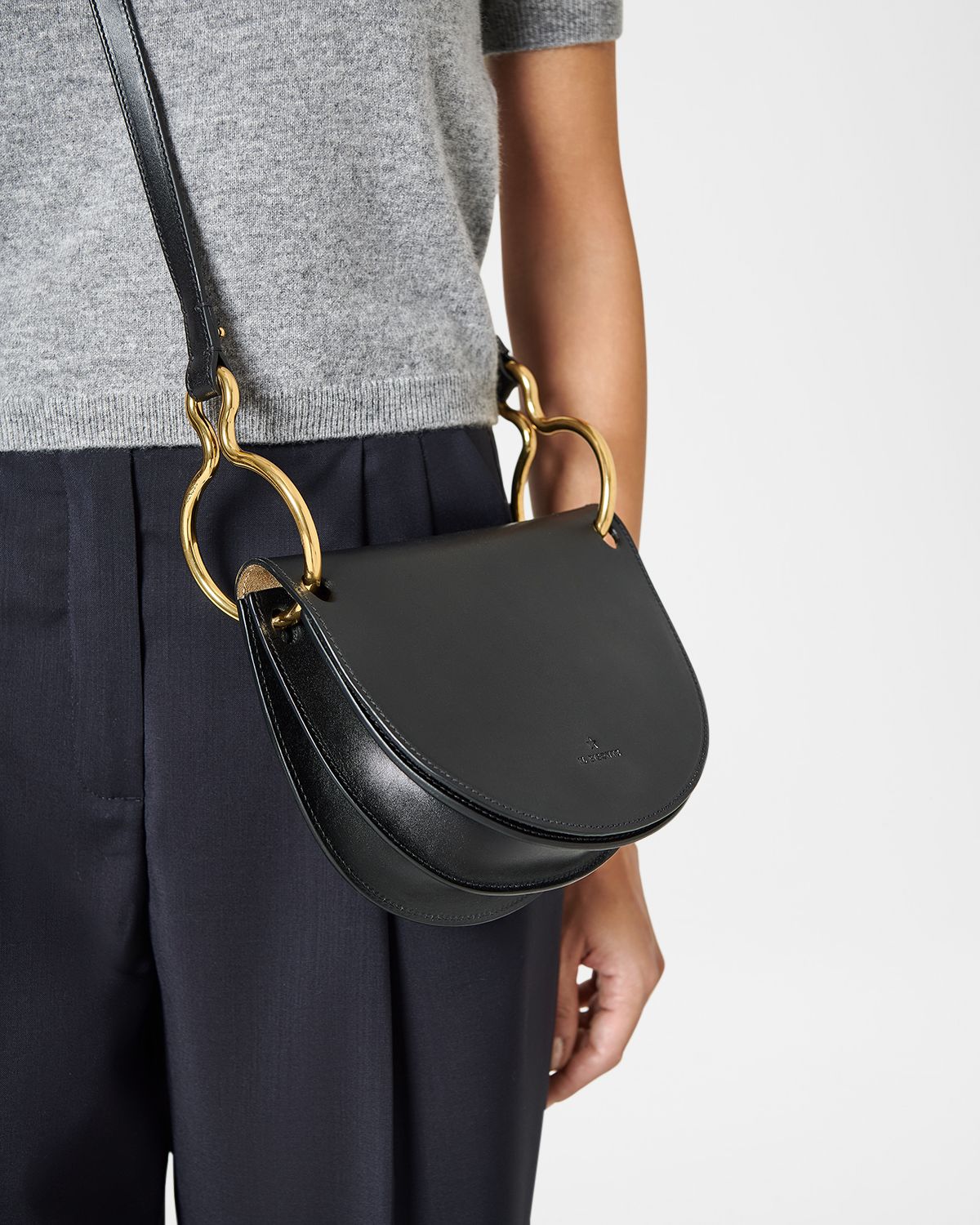 Il Bisonte Consuelo Ring Flap Leather Crossbody Bag