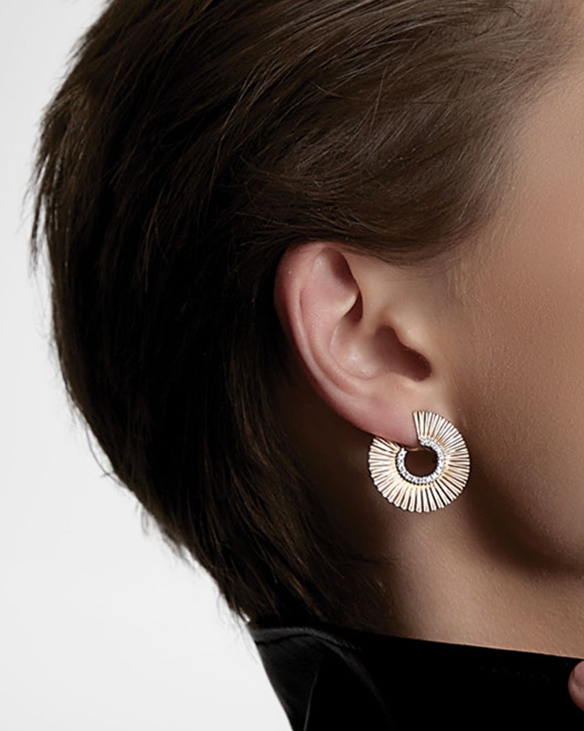 Walters Faith Clive 18K Yellow Gold Fluted Front Facing Diamond Hoop Earrings