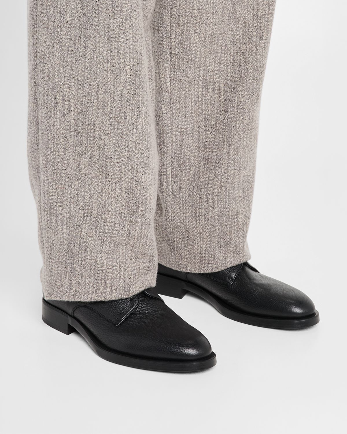 Giorgio Armani Men 's Grained Leather Derby Shoes