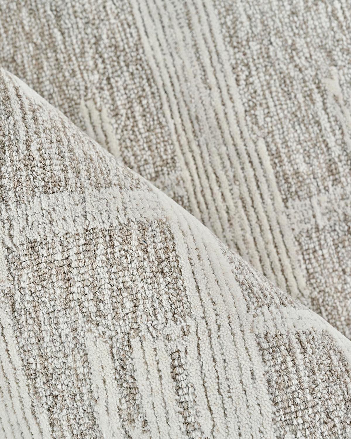 Exquisite Rugs Park City Hand-Tufted Beige/Ivory Rug | Thumbnail 2