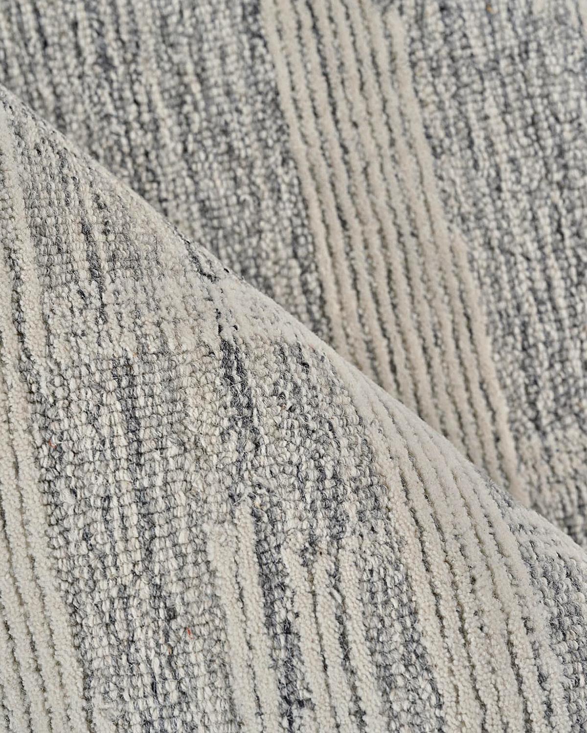 Exquisite Rugs Park City Hand-Tufted Gray/Ivory Rug | Thumbnail 2 Exquisite Rugs Park City Hand-Tufted Gray/Ivory Rug | Thumbnail 2