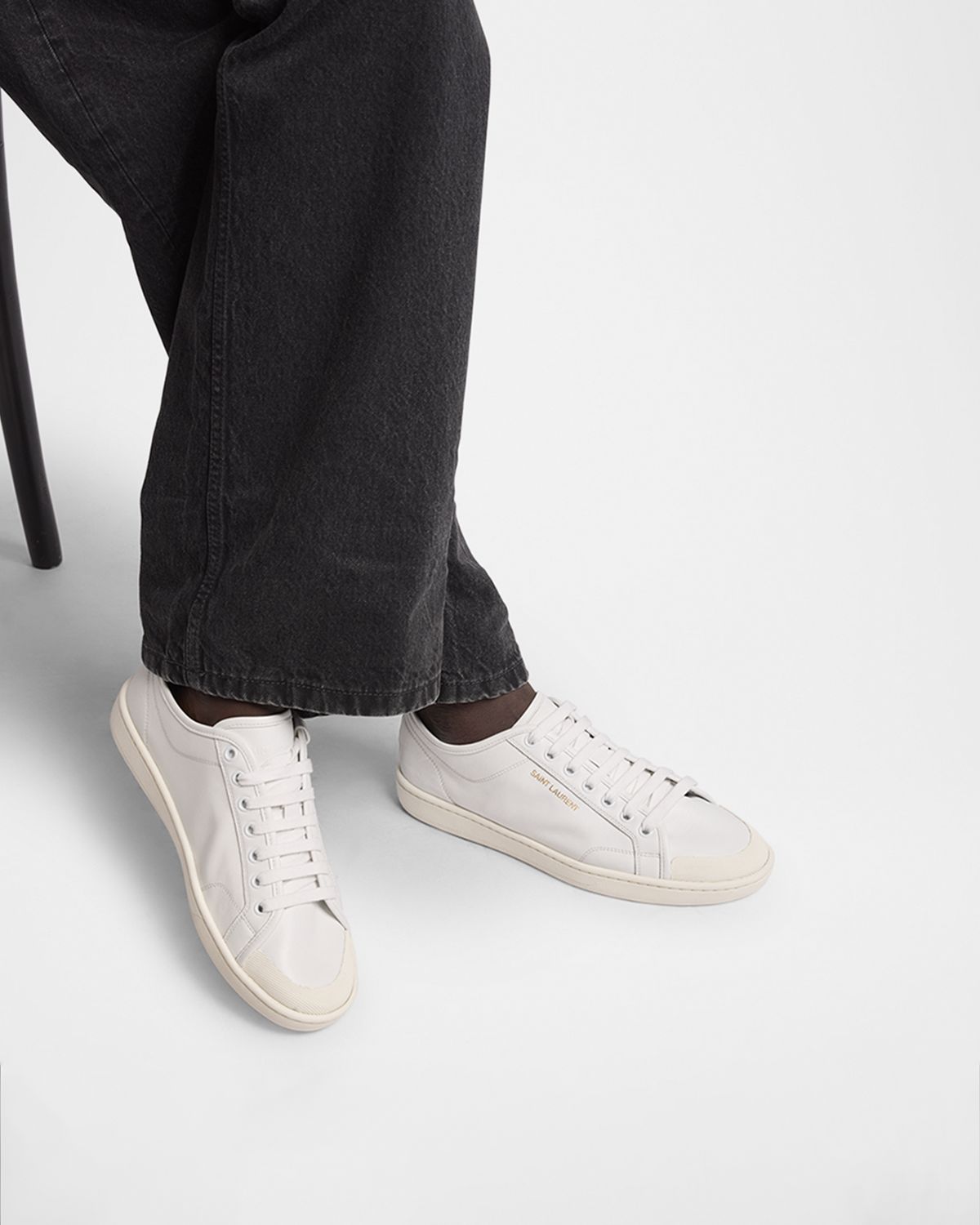 Saint Laurent Gym Leather Low-Top Sneakers