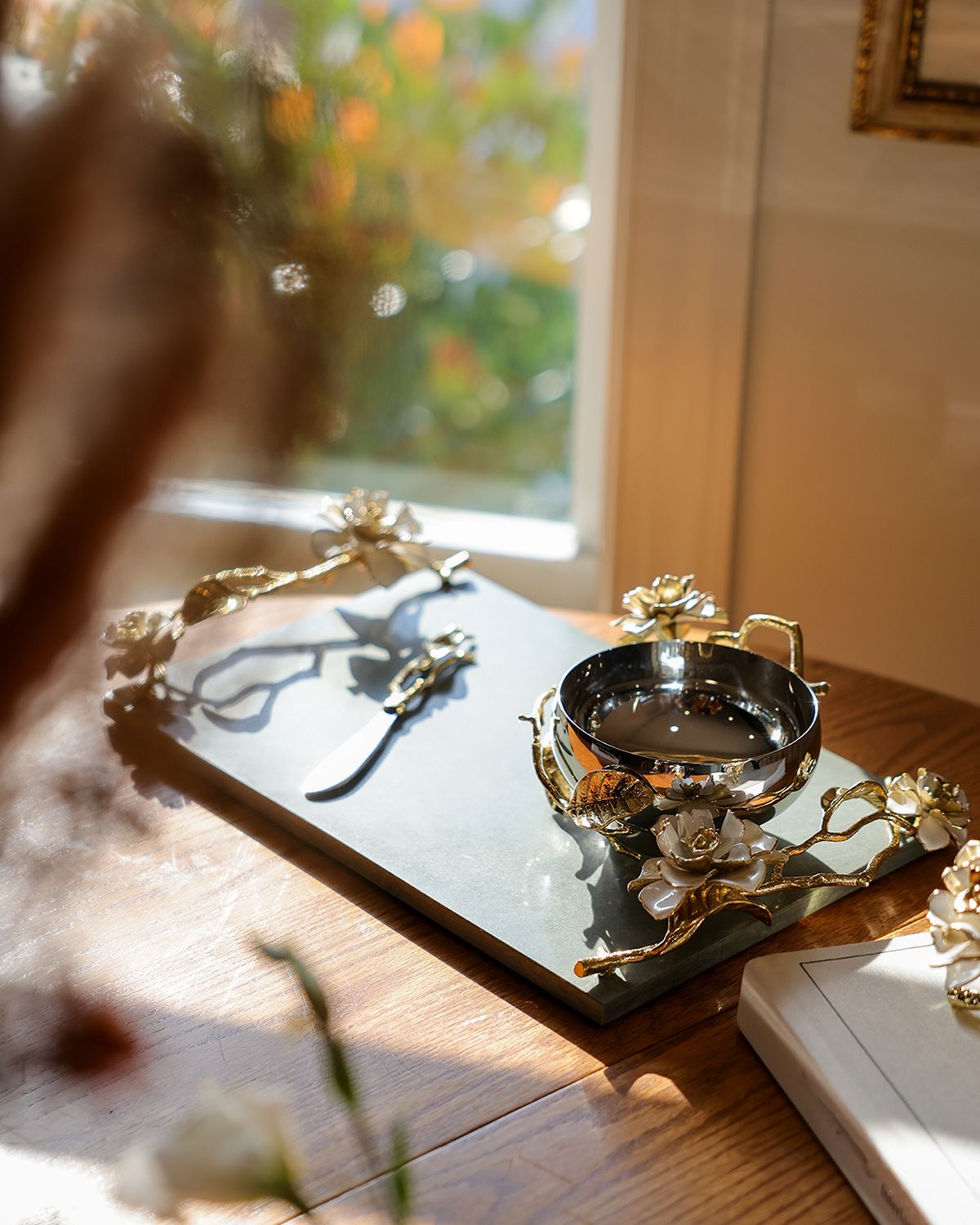 Michael Aram Gardenia Cheeseboard with Knife