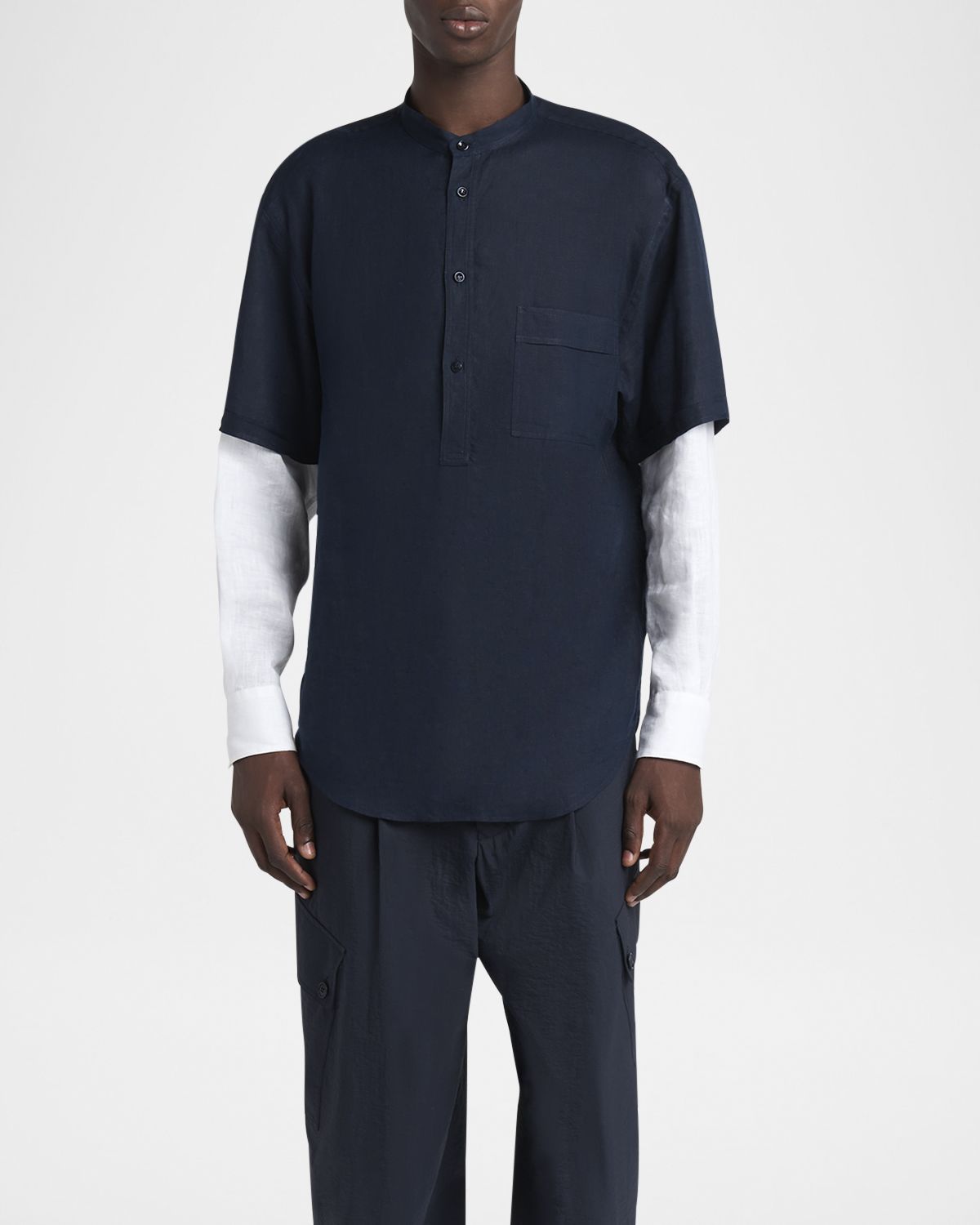 Giorgio Armani Men 's Linen Shirt with Sewn-In Long Sleeves | Thumbnail 5 Giorgio Armani Men 's Linen Shirt with Sewn-In Long Sleeves | Thumbnail 5