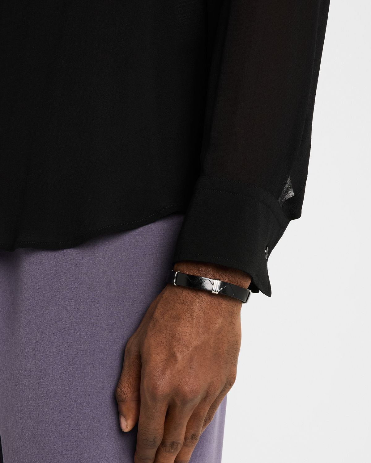 Link Up Men 's Embossed Chevron Leather and Stainless Steel Bracelet