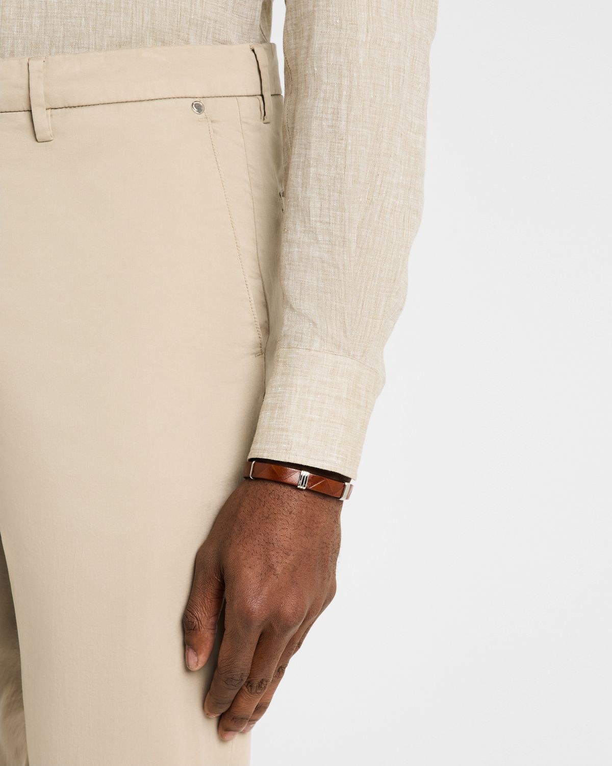 Link Up Men 's Embossed Chevron Leather and Stainless Steel Bracelet