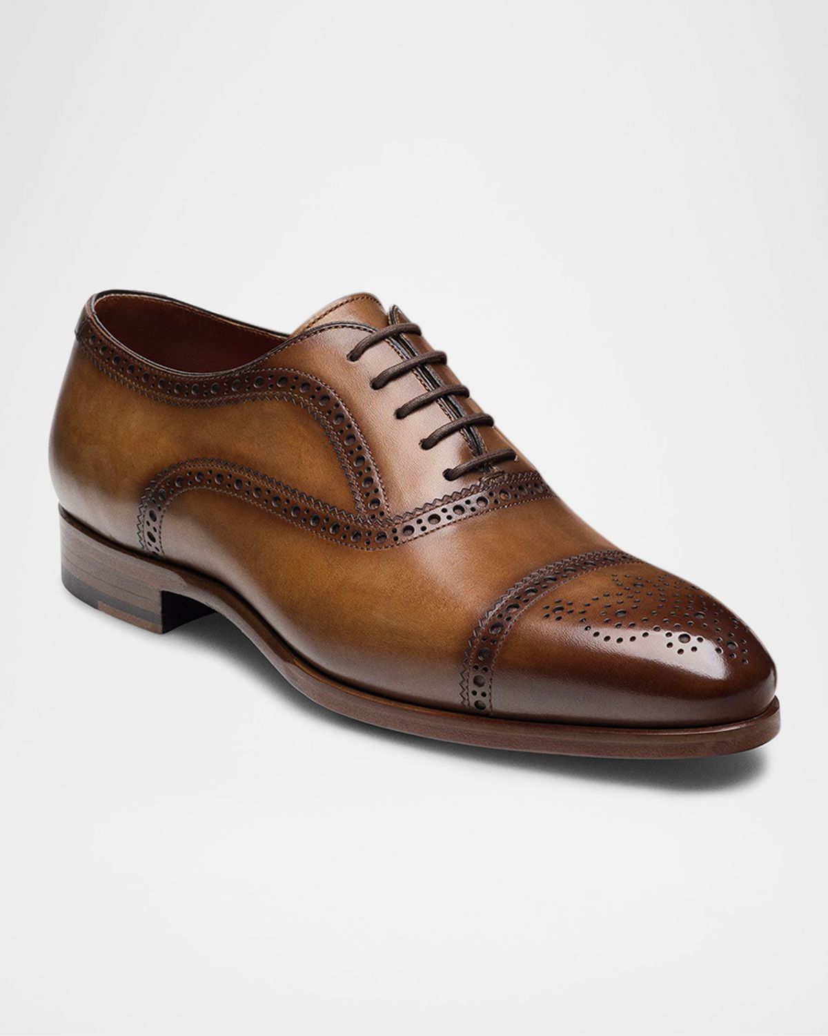 Magnanni Men 's Lincoln Brogue Leather Oxfords
