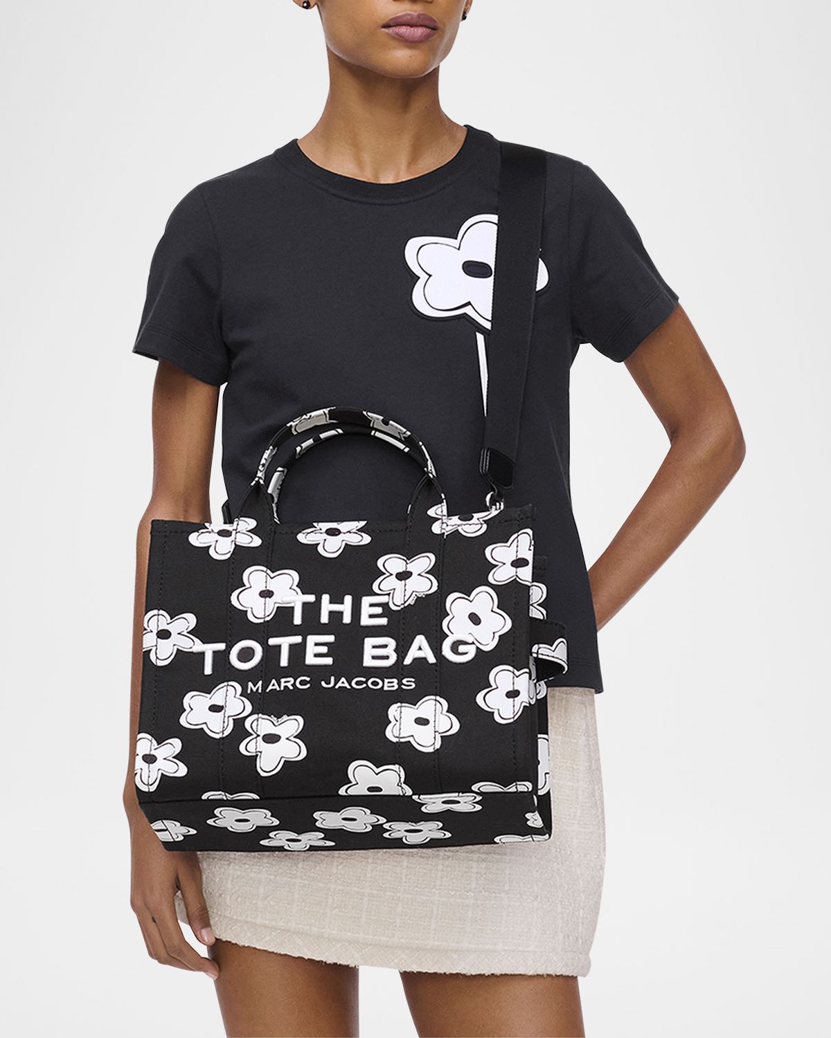 Marc Jacobs The Medium Tote Bag