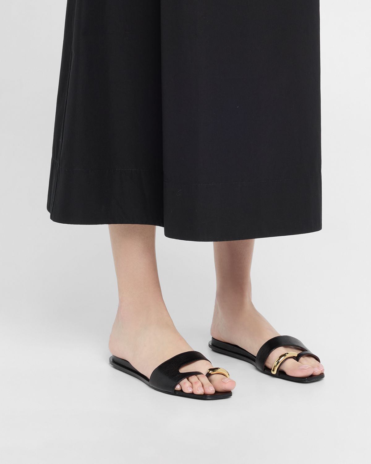 Tory Burch Pierced Leather Toe Ring Flat Sandals