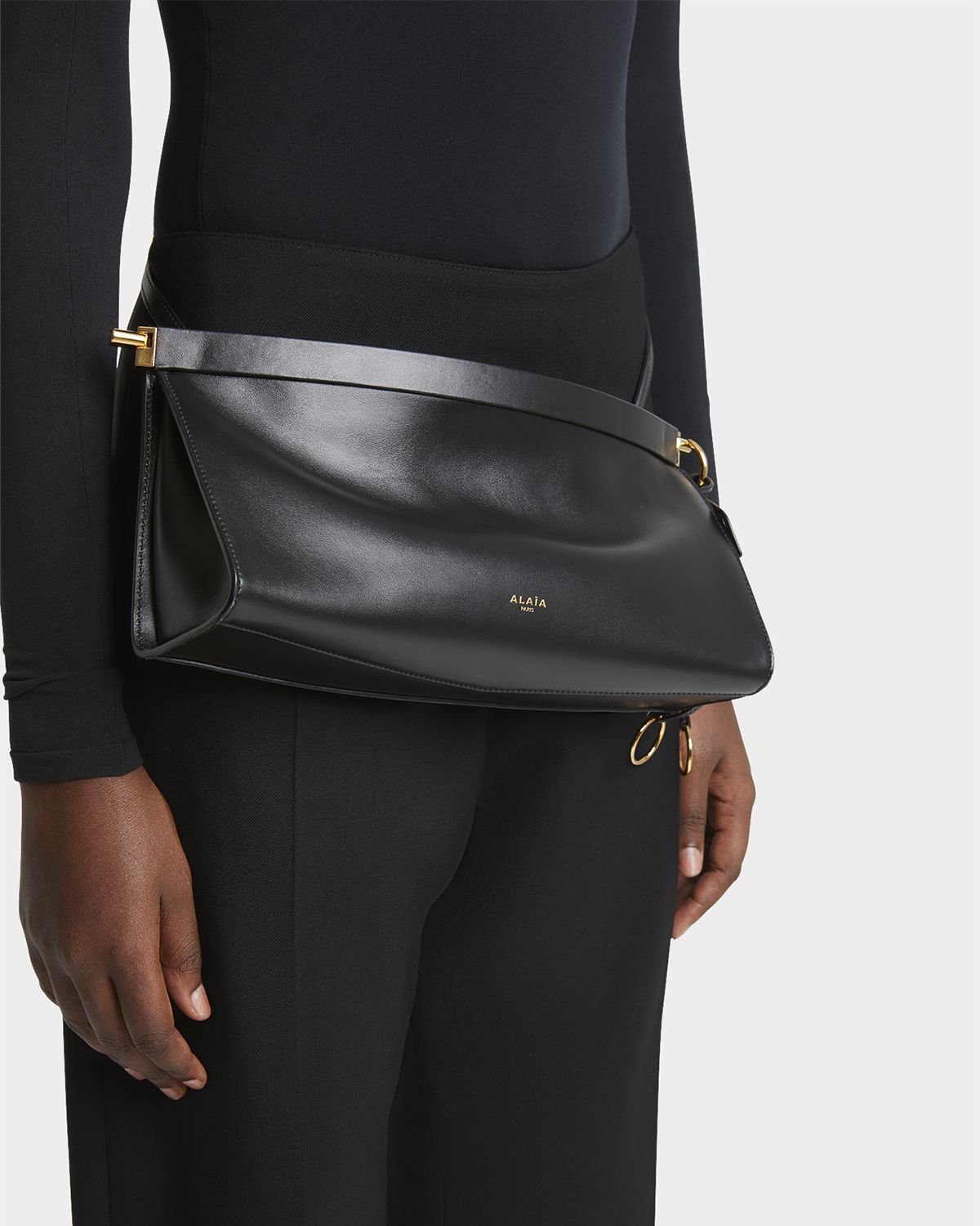 ALAIA Le Click Medium Shoulder Bag in Glossy Leather