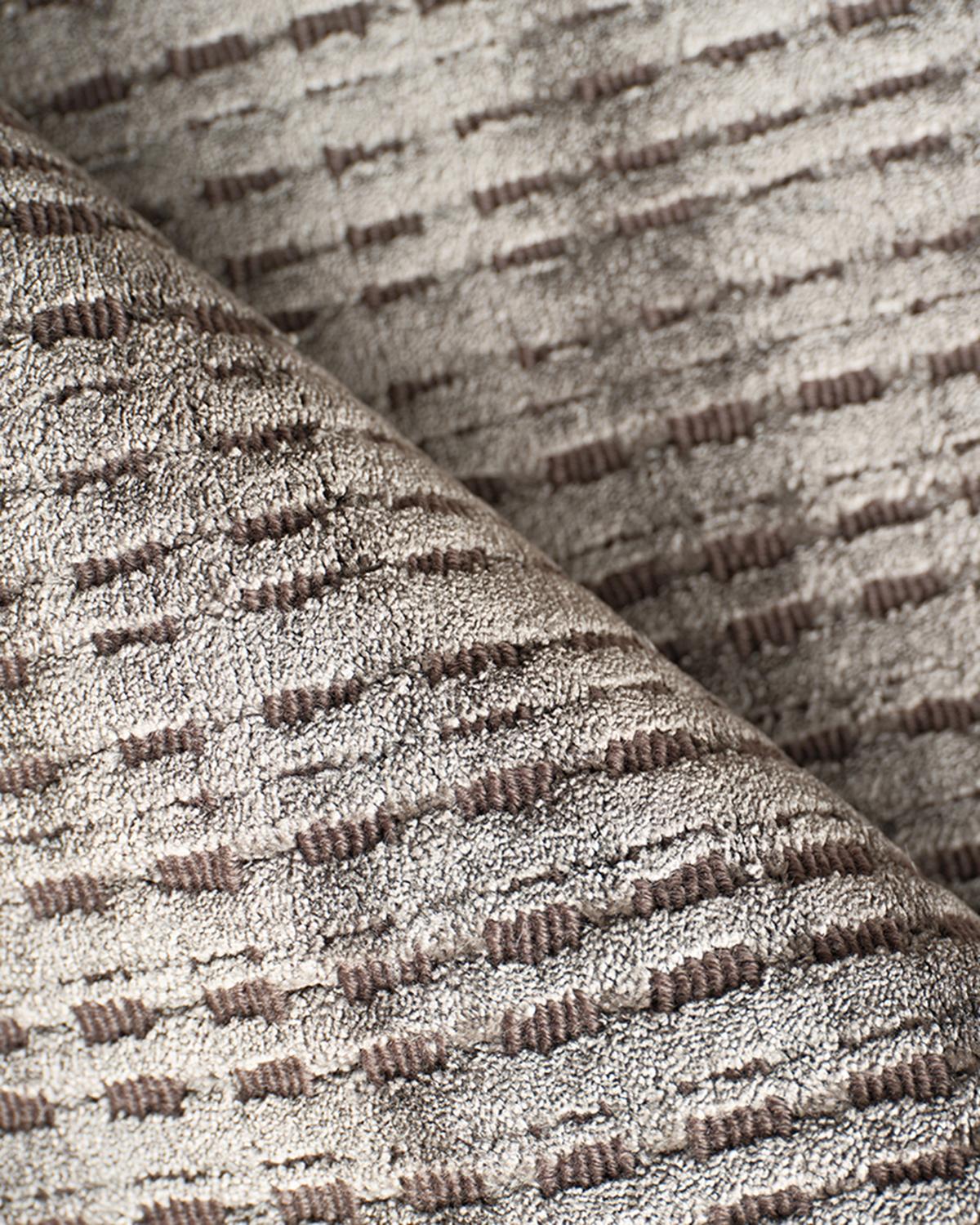 Exquisite Rugs Cabrini Hand-Loomed Brown Rug, 4 ' x 6 ' | Thumbnail 2
