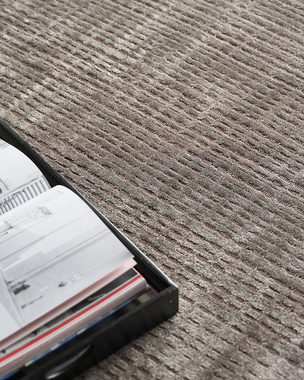 Exquisite Rugs Cabrini Hand-Loomed Brown Rug, 4 ' x 6 ' | Thumbnail 7