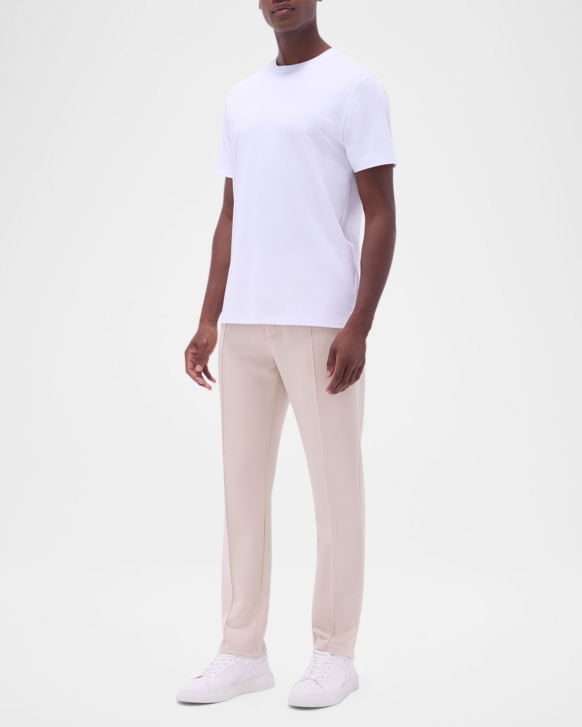 Bugatchi Men 's Hank Short-Sleeve Crewneck Tee | Thumbnail 4 Bugatchi Men 's Hank Short-Sleeve Crewneck Tee | Thumbnail 4