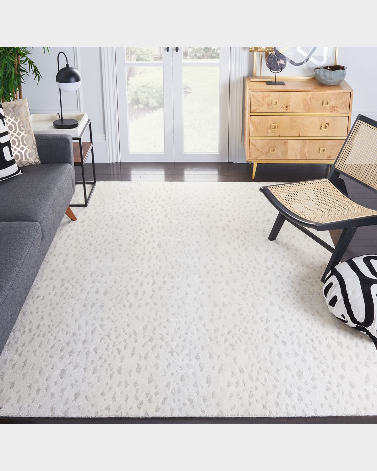 Safavieh Tibetan Hand-Knotted Rug