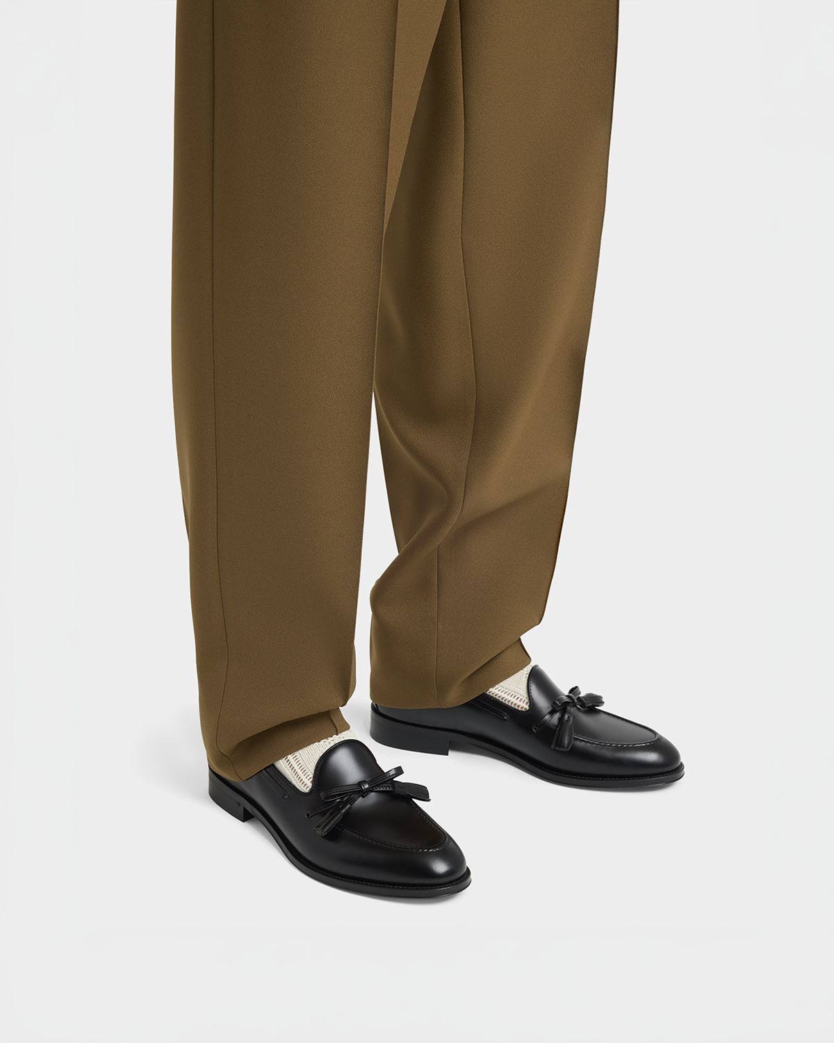 Valentino Garavani Men 's Bowshire Leather Loafers