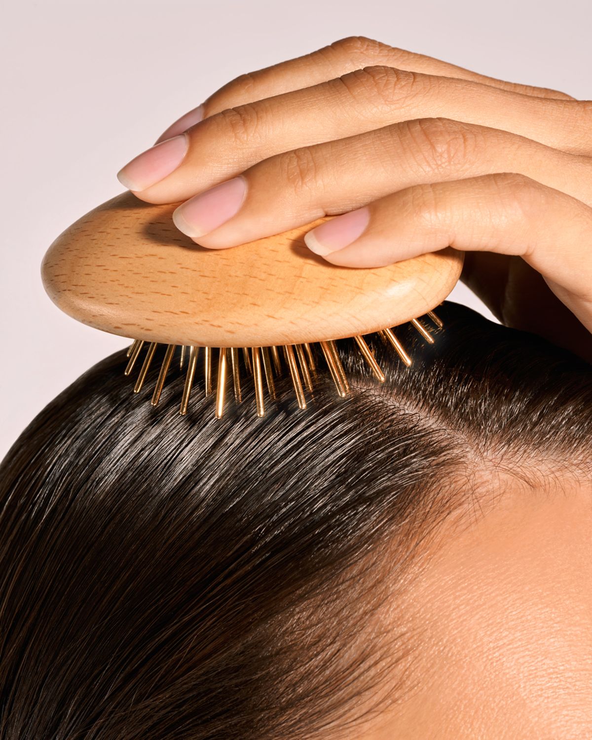 SNOW FOX Gua Sha Hair and Scalp Brush Love Heart Wooden Edition | Thumbnail 2
