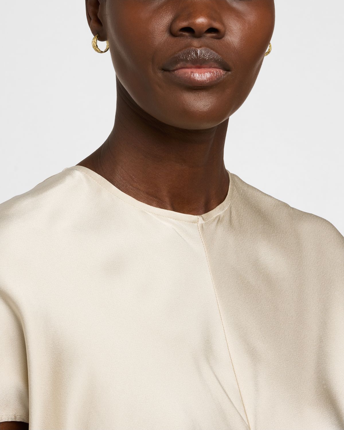 Jennifer Meyer Small Leaf Diamond Hoop Earrings