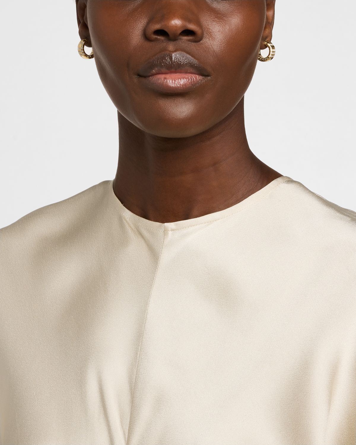 Peruffo 18K Yellow Gold Small Hoop Earrings with Diamonds