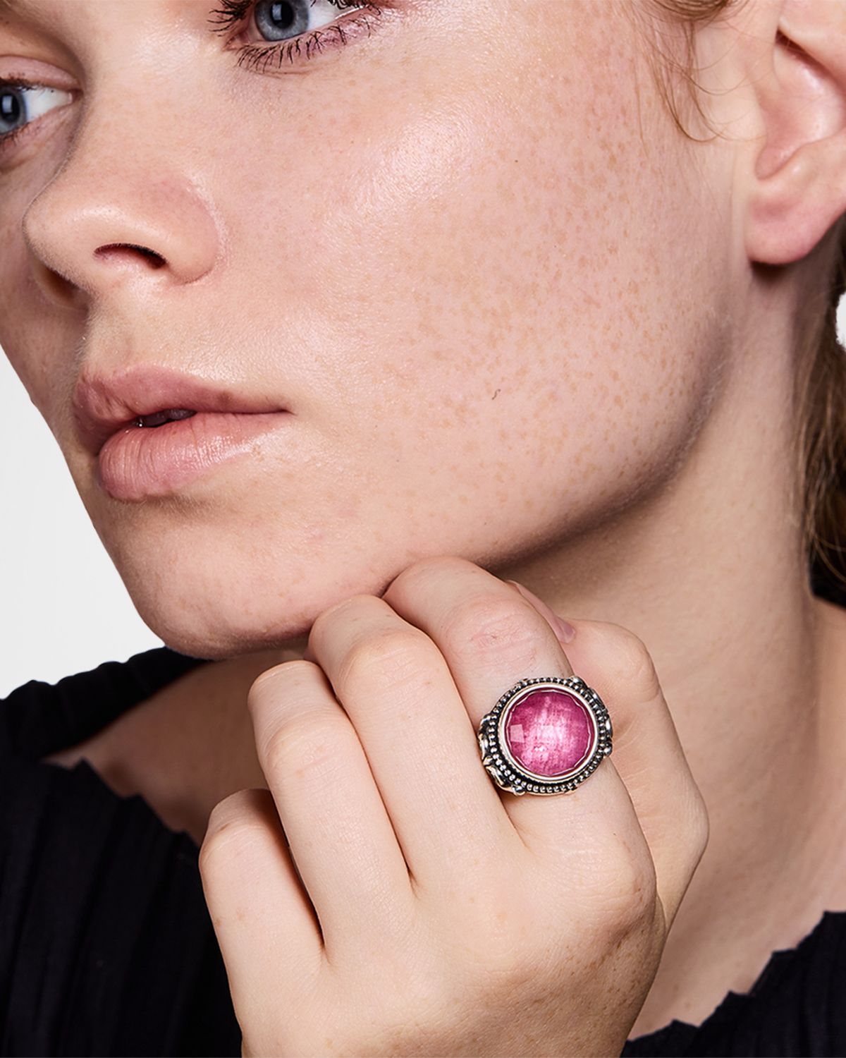 Konstantino Ivy Strawberry Quartz Triplet Ring