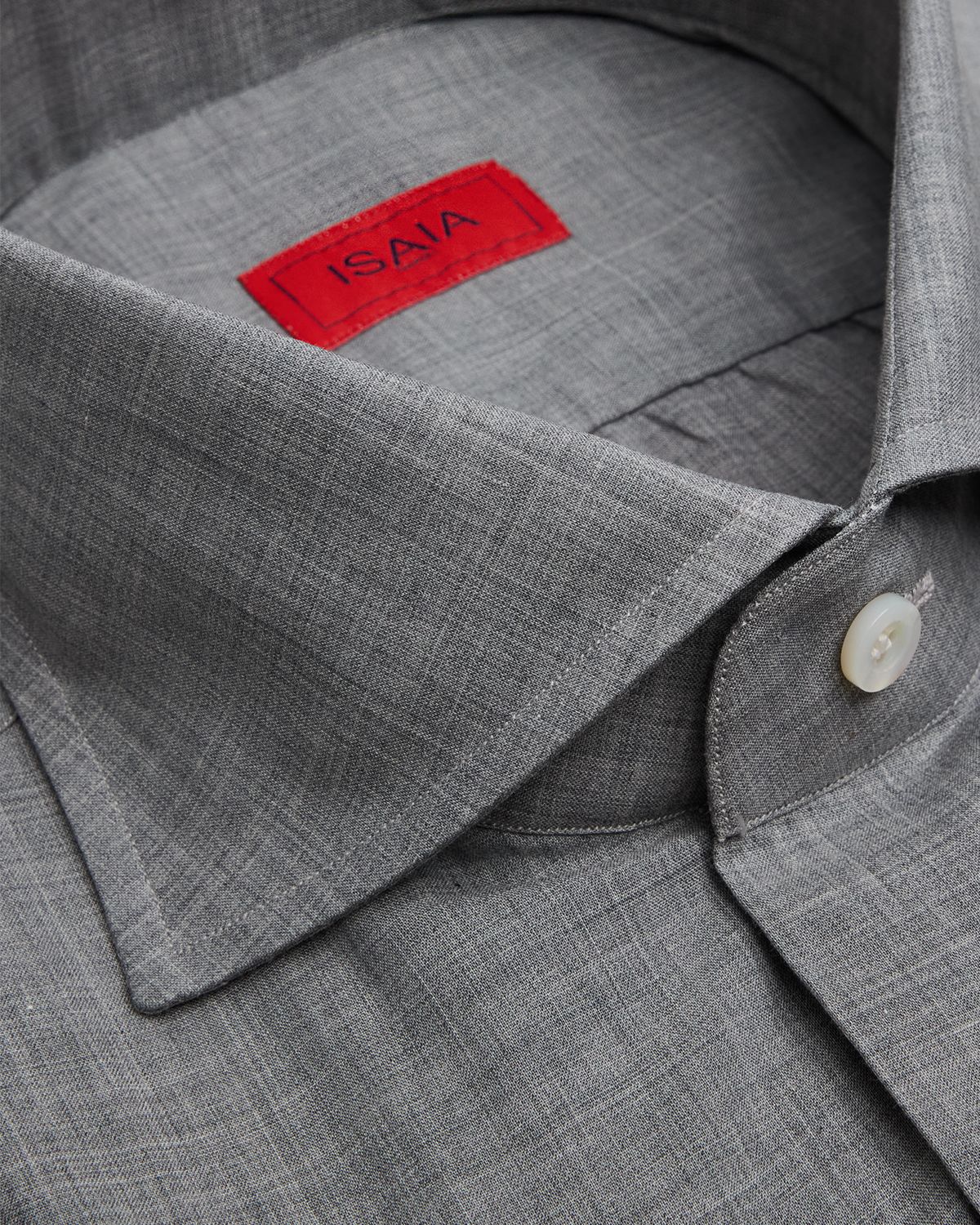 Isaia Men 's Cotton Sharkskin Spread Collar Dress Shirt