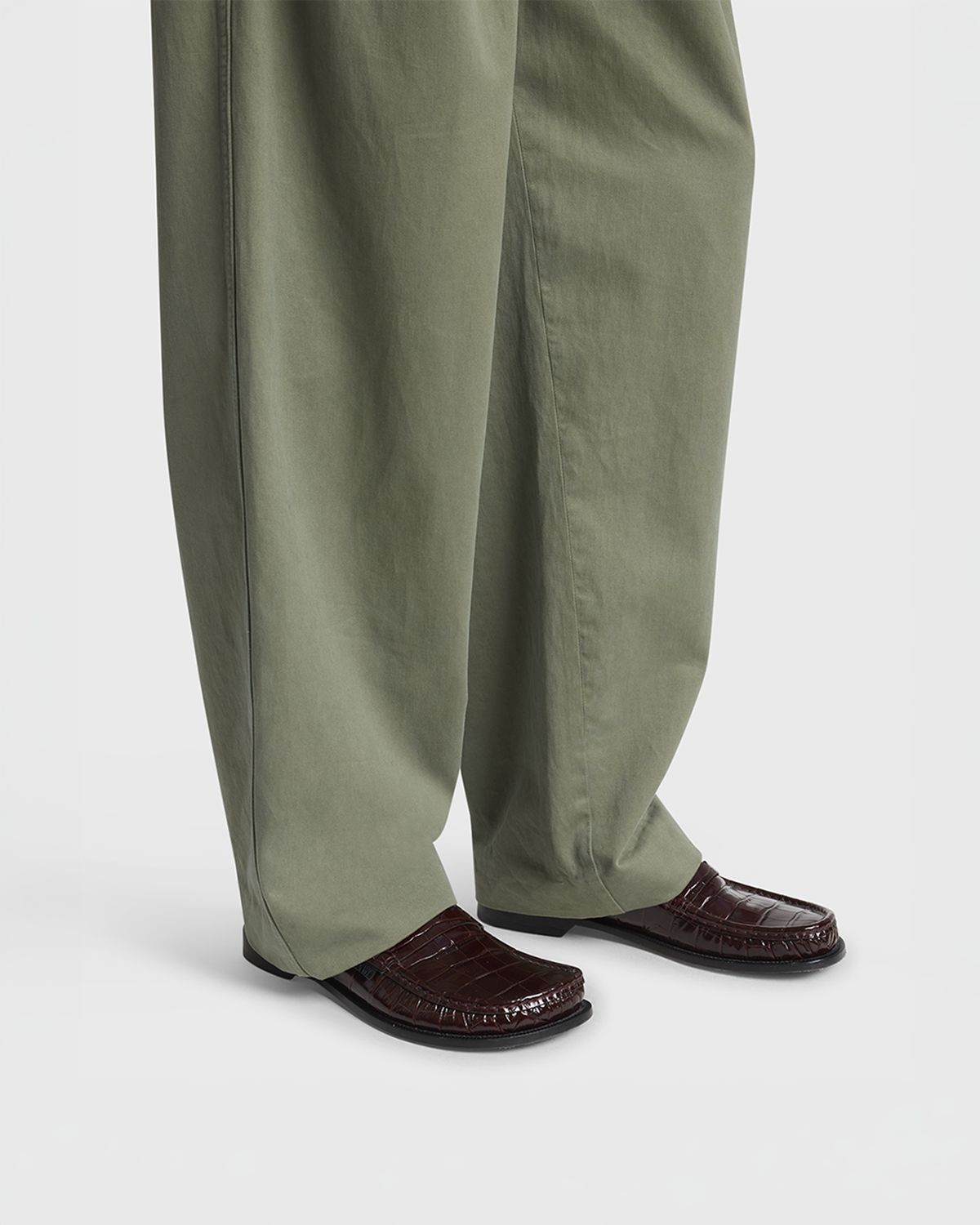 Loewe Men 's Campo Croc-Effect Collapsible-Back Loafers