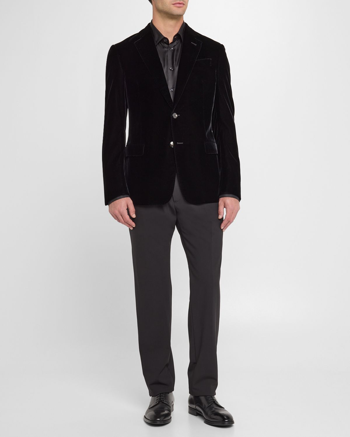 Giorgio Armani Men 's Velvet Notch Lapel Dinner Jacket