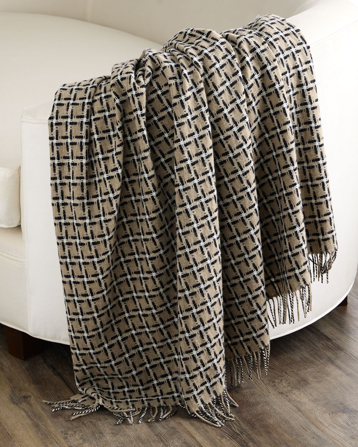 Designers Guild Clarendon Merino Wool Throw, 55" x 73" | Thumbnail 4 Designers Guild Clarendon Merino Wool Throw, 55" x 73" | Thumbnail 4