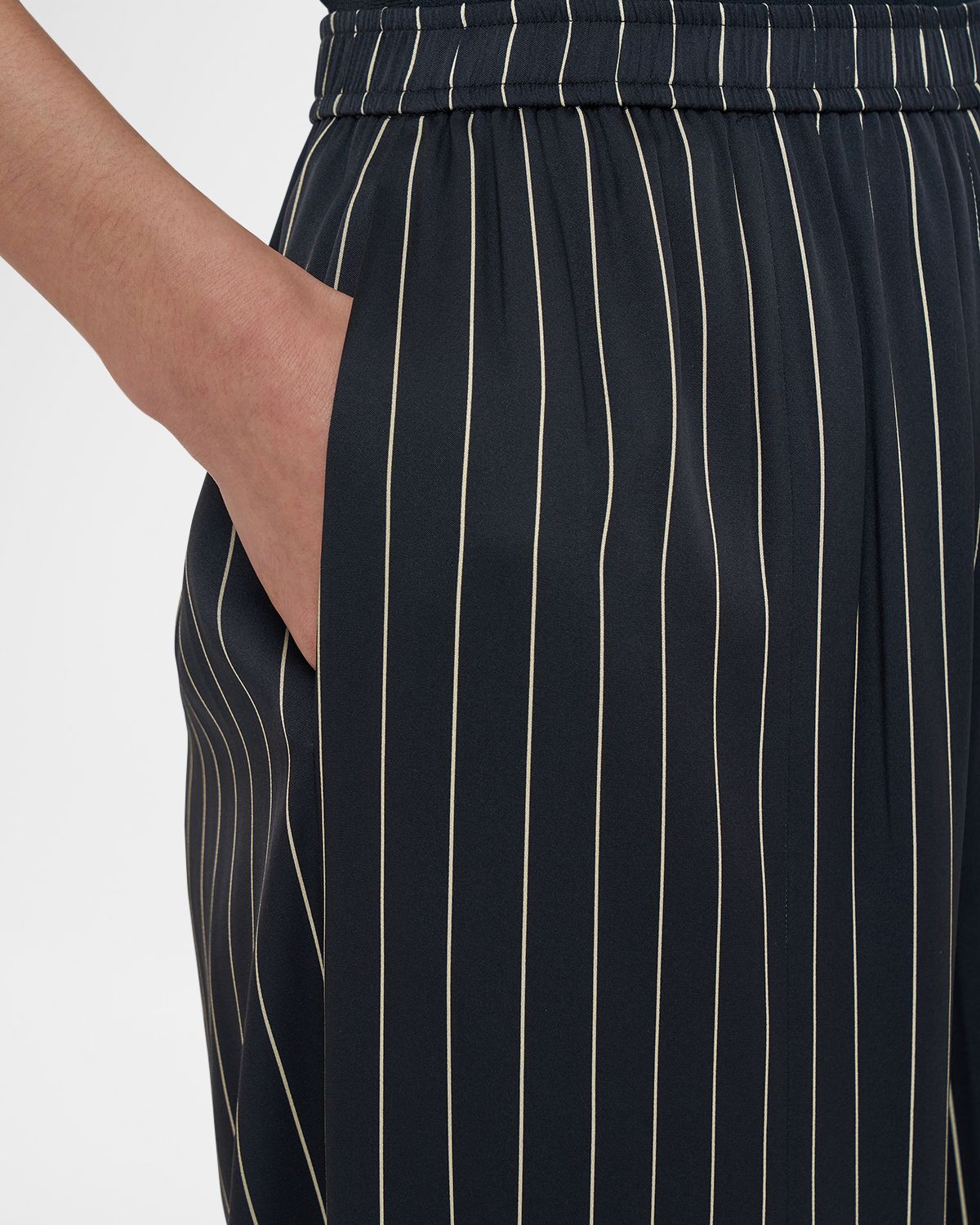 Joseph Hulin Wide-Leg Geometric Crepe Trousers | Thumbnail 4