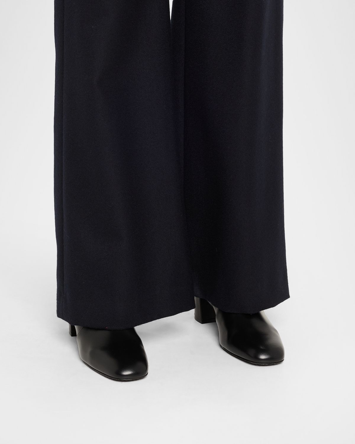 Stuart Weitzman Maeve Leather Zip Booties