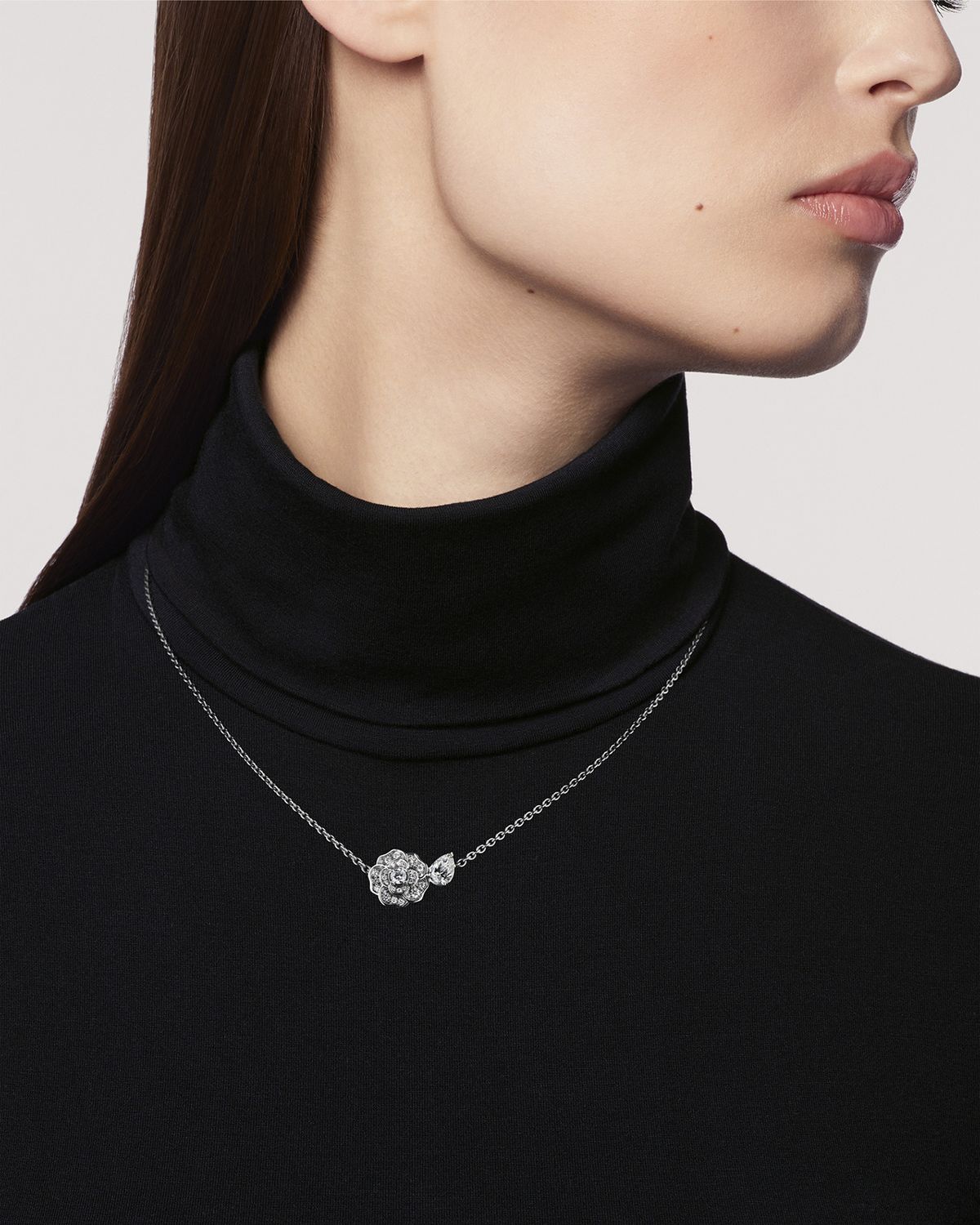 CHANEL CAMÉLIA PRECIEUX NECKLACE