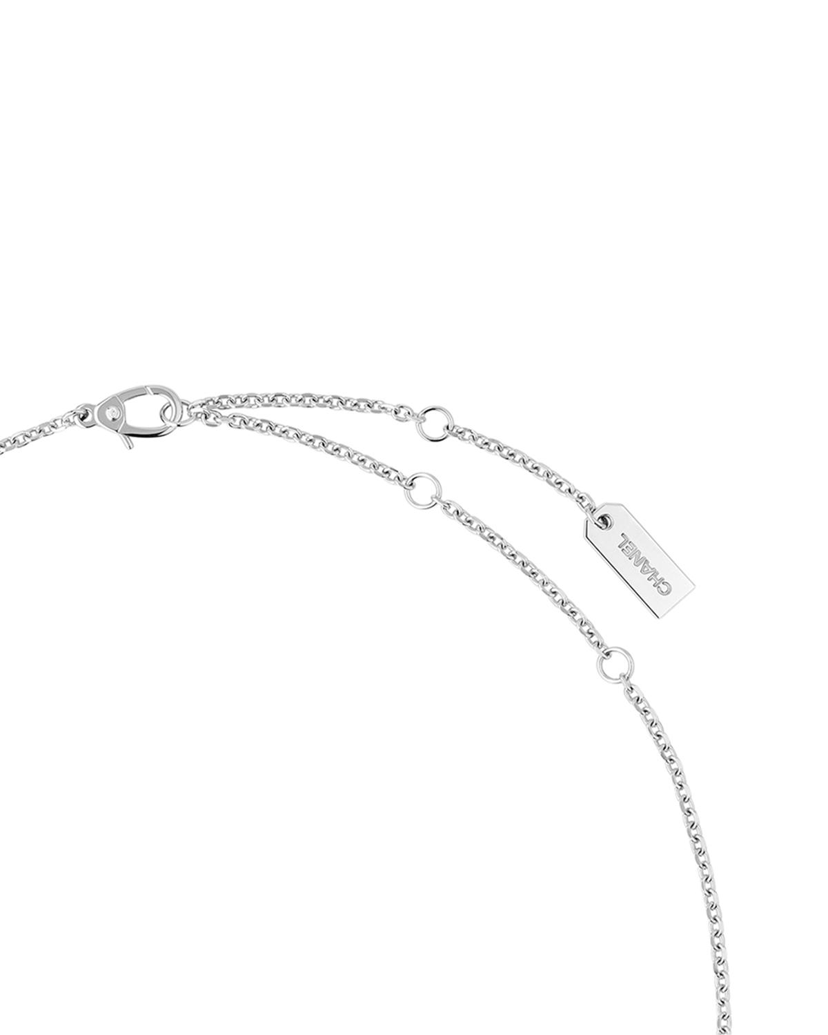 CHANEL Eternal N°5 Necklace | Thumbnail 3