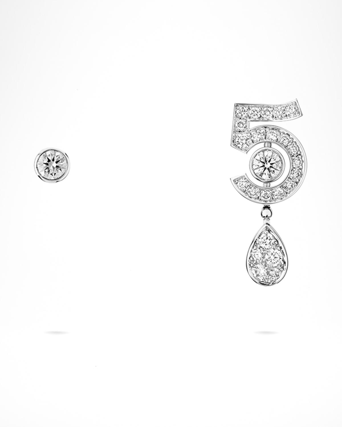 CHANEL Eternal N°5 Transformable Earrings | Thumbnail 2