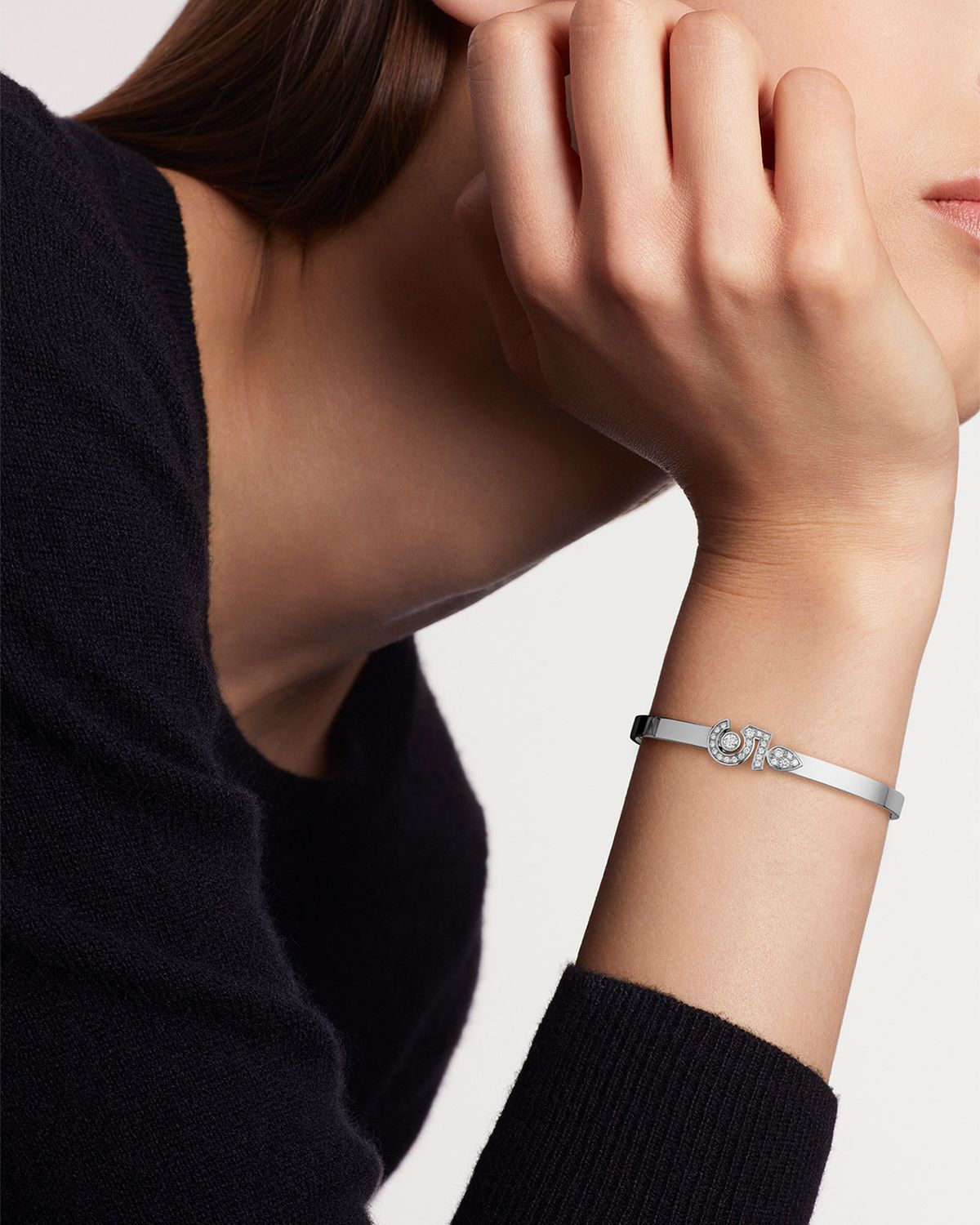 CHANEL ETERNAL N°5 BRACELET