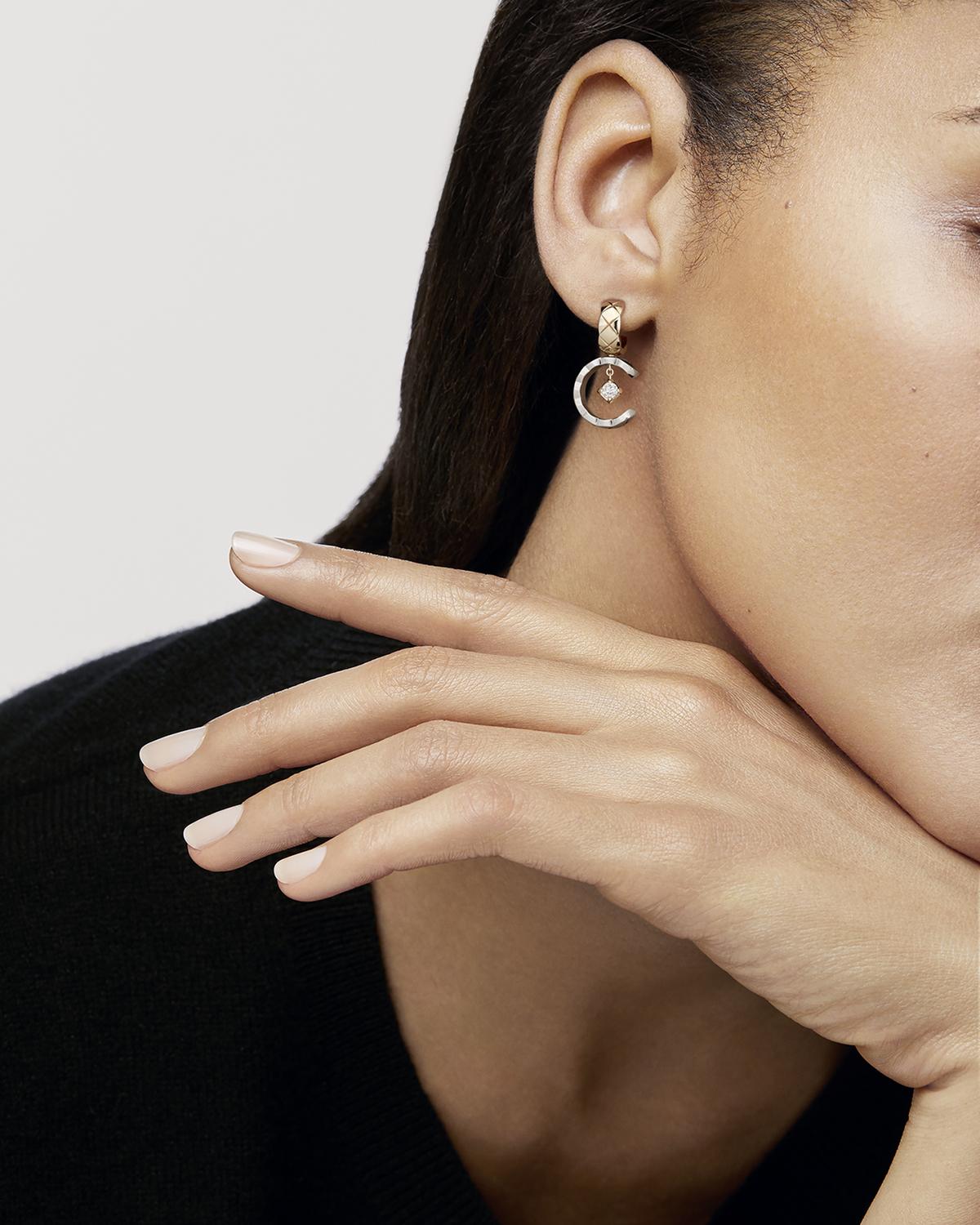 CHANEL COCO CRUSH EARRINGS | Thumbnail 3