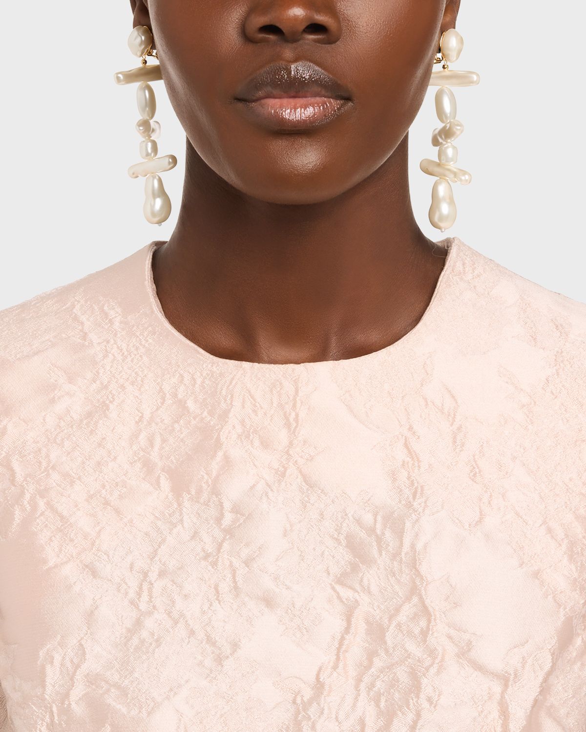 Lele Sadoughi Pearly Linear Earrings