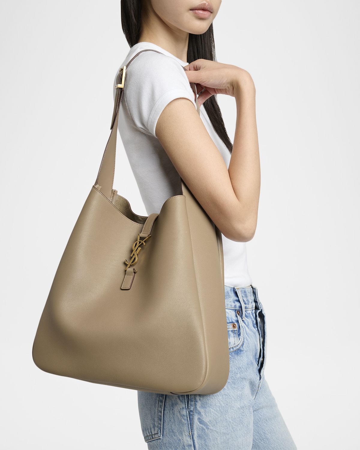 Saint Laurent Le 5 À 7 Large YSL Shoulder Bag in Grain Leather