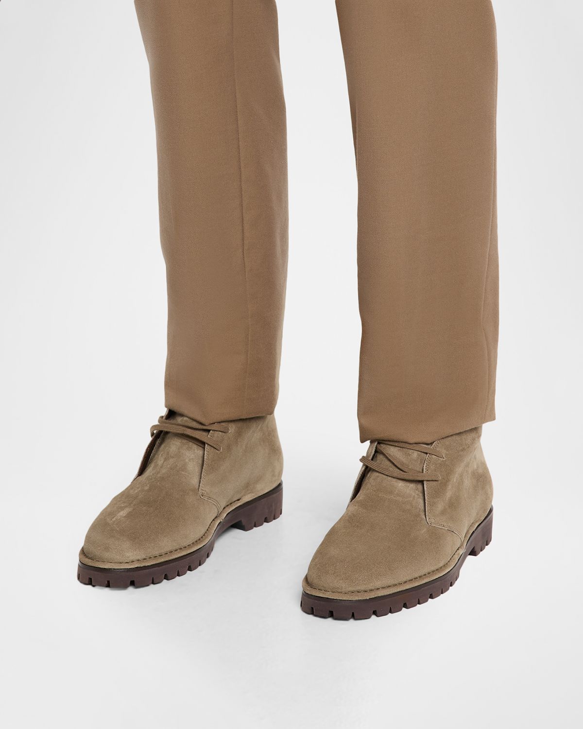 Vince Men 's Jerome Suede Lug-Sole Chukka Boots