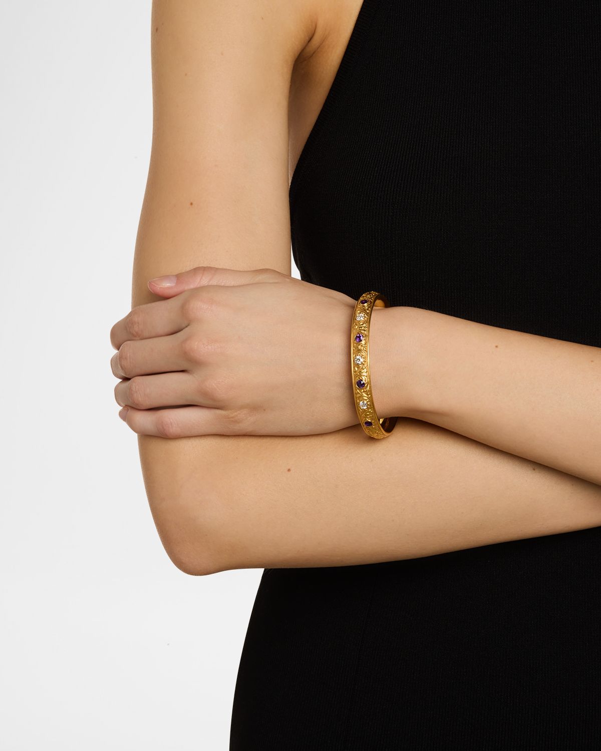 NM Estate Estate Krementz 14K Yellow Gold Amethyst and Diamond Bangle Bracelet