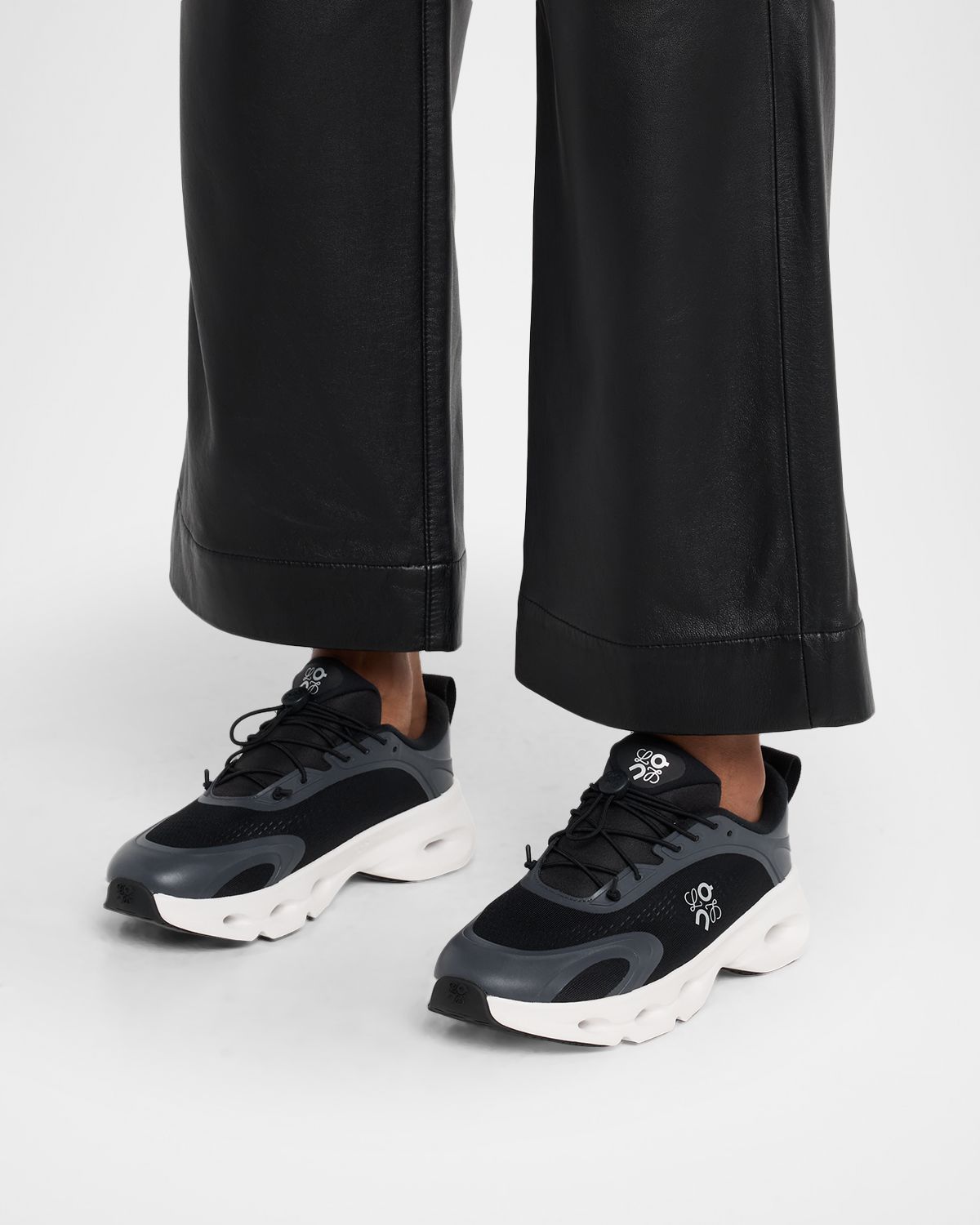 Loewe x On Cloudsolo Sneakers | Thumbnail 7