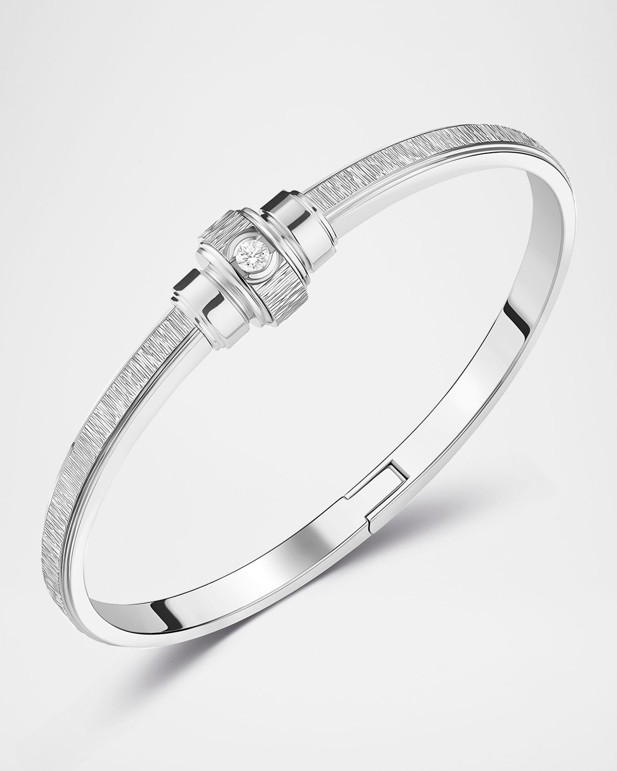 PIAGET 18K White Gold Possession Bracelet with 1 Diamond Station, Size 18cm