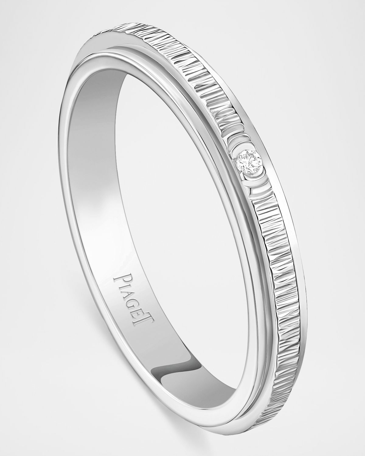 PIAGET 18K Gold Possession Ring with 1 Diamond