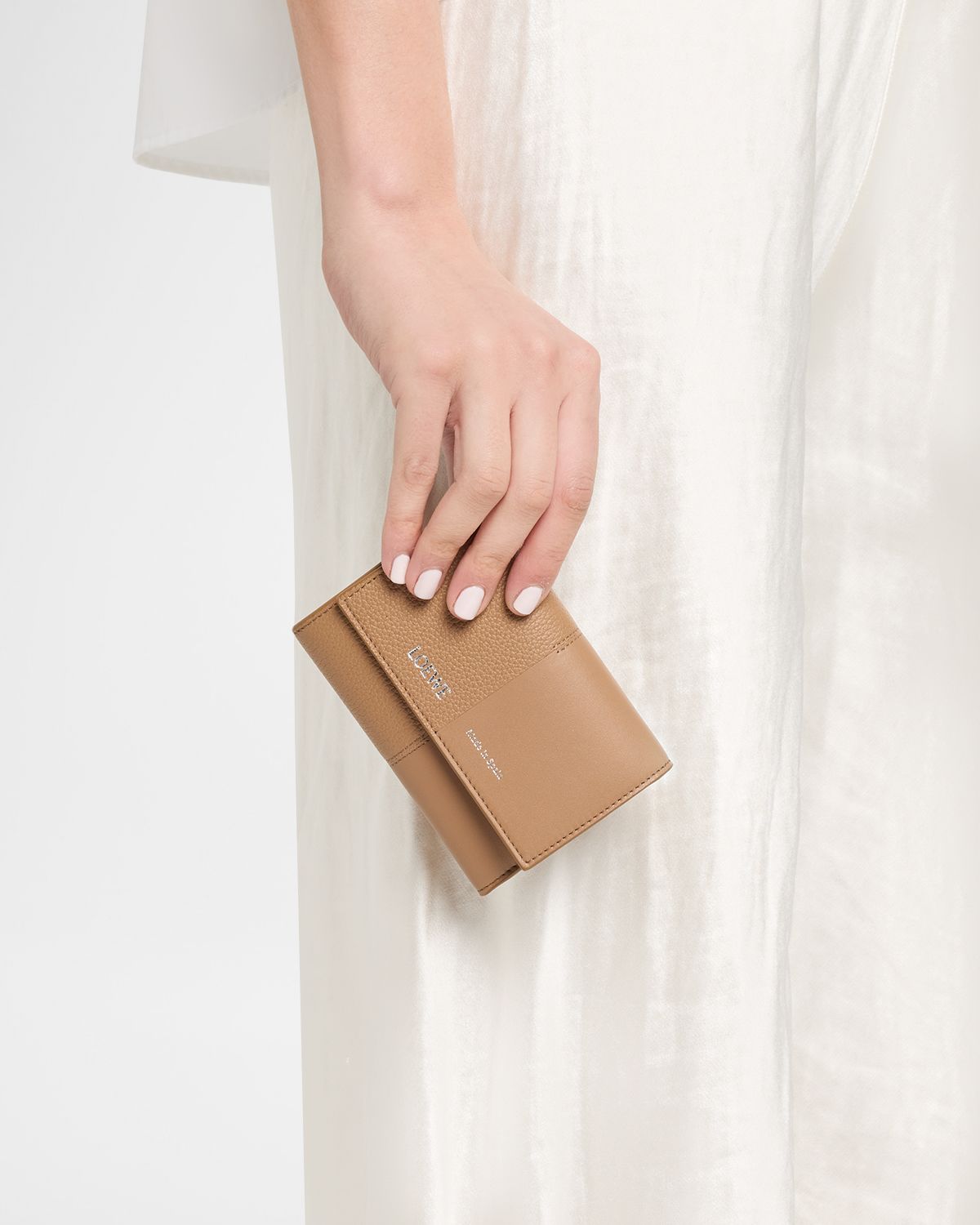 Loewe Duet Small Vertical Leather Wallet